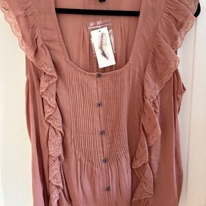 Jessica Simpson - Women's Ruffled Lace Trim Top - Ash Rose -Medium